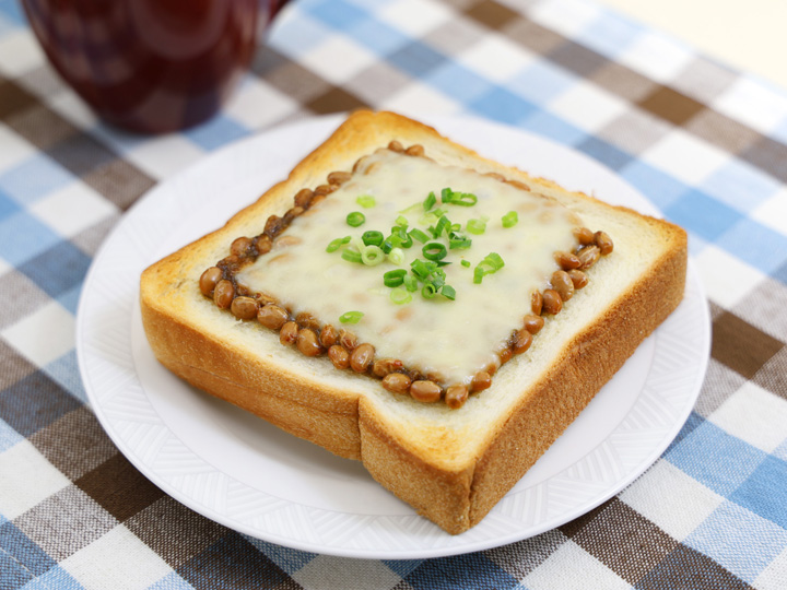 アラ！納豆チーズトースト